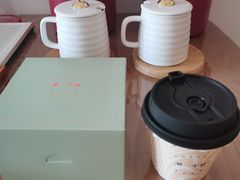 -潮一不贰·法式甜品·生日蛋糕·西式简餐(外滩店)