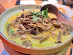 -吃饭皇帝大土家民族菜(正大广场店)
