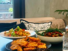 -红东阁东北菜烤肉酒馆(CROSS万象汇店)