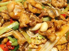 蒜香牛蛙锅-武松家(翠微百货大成路店)