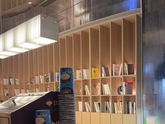 -涨巢·潮玩水疗局