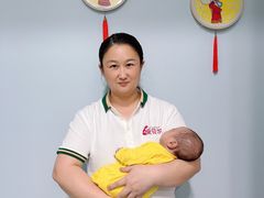 -爱贝尔高端月嫂(母婴护理)