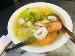 -六合夜市