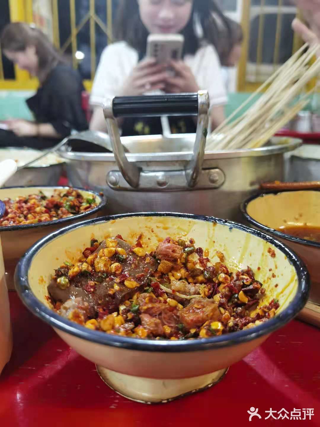 穿越回80年代的火锅麻辣烫，张叔叔锑锅麻辣烫