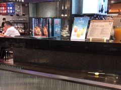 -东方红海鲜百汇(国际大厦店)