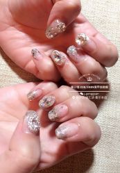 -睫乐园•睫公馆•美睫美甲沙龙