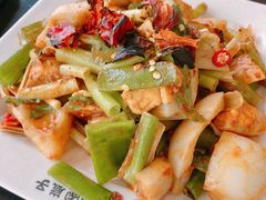-杨家崴子碳缸烧烤(东三马路店)