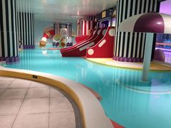 -涨巢·潮玩水疗局