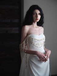 -艾米丽婚纱礼服
