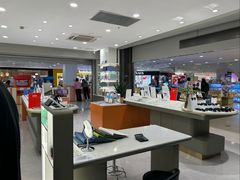 -镜客眼镜(浦江欢乐颂店)
