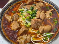 -胥佳烧鸡公牛肉面馆