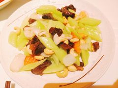 西芹百合-红樱桃·欢乐餐厅(太原里店)