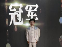 -翎秀服装模特