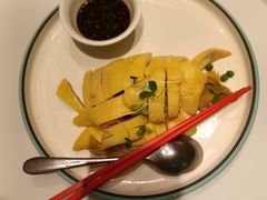 -白玉兰酒店(上海田子坊马当路地铁站店)