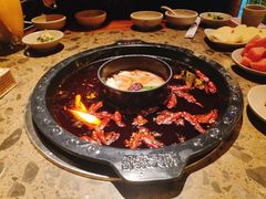 牛油鸳鸯锅-舒家大院重庆老火锅(纪念塔店)
