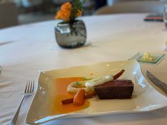 M7级和牛牛柳配手指胡萝卜-Jean Georges