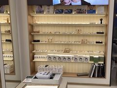 -无界眼镜MaxLess(南翔印象城店)