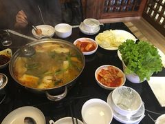 -英子补身汤(海兰路店)