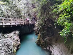 -龙水峡地缝景区