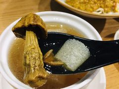 竹笙松茸鸡汤-苏堂阳春面•九年庆(北京路天河城店)