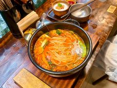 -银米·云南传统过桥米线(双廊黑金冠店)