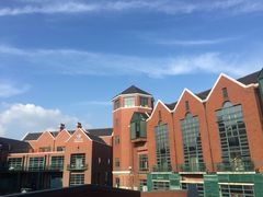 -钟书阁(松江泰晤士小镇店)