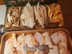 -芸山季·云南山珍菌火锅(人民广场来福士店)