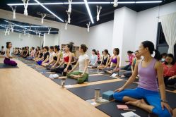 -LU YOGA（露瑜伽）专业瑜伽馆