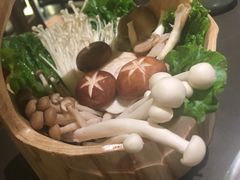 -捞王锅物料理(上海世茂广场店)