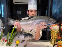 -雍容荟帝王蟹活龙虾展台自助(IFS黑金店)