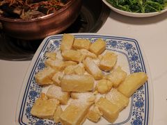 -乡土特色.冷锅鱼.牦牛肉汤锅