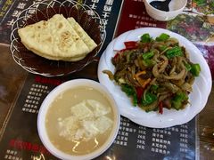 -萨宁音登锡伯风味餐厅(一楼店)