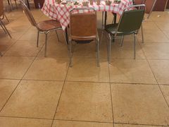 -刘姐啤酒鱼民族演艺餐厅(西街总店)