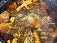 -吉吉向上炭烤鸡肉煲(大学城店)