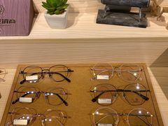 -Trend1881视光·蔡司视觉(领展广场店)