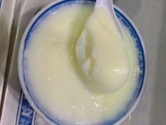 冻双皮奶-百花传统甜品店(原址店)