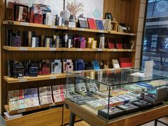 -百新书局(尚悦湾店)