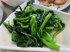 -红月湾海鲜饭店•沙滩海景(双月湾店)