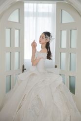 -洋洋婚纱品牌集合店