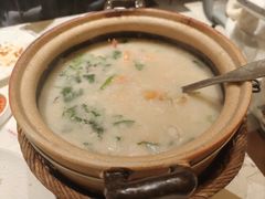 鲜虾生蚝砂锅粥-潮州府·潮菜·砂锅粥(徐家汇店)
