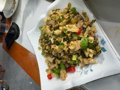 -老农民柴火灶鲜鱼馆