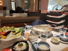 鸳鸯锅-左庭右院鲜牛肉火锅(环球港店)
