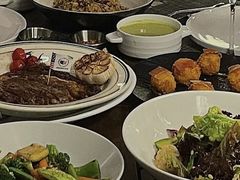 -MONICH牛排融合餐厅(和义大道购物中心店)