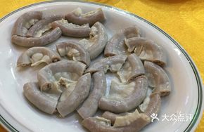 Steamed Pork Intestine in White Sauce