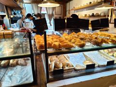 面包甜点陈列柜-仙峰天然面包(迎宾路店)
