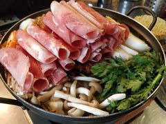 部队锅-MI WU FACTORY米屋美食工厂餐厅(绿地店)
