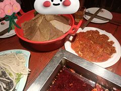 -二荆条·蜀鲜汇城市森林火锅