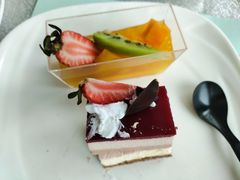 -亚洲国际大酒店·云顶阁旋转自助餐厅