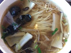 -朱鸿兴面馆(镇湖店)