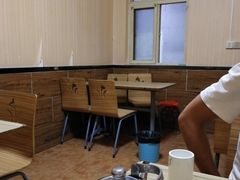 大堂-老狼大盘鸡(布厂街店)